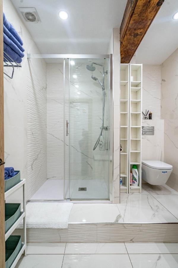 Central Luxury Flat With Free Parking Appartement Valencia Buitenkant foto